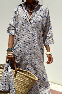 Quarter sleeve midi dress