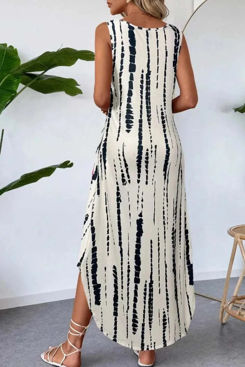 sleeveless dress