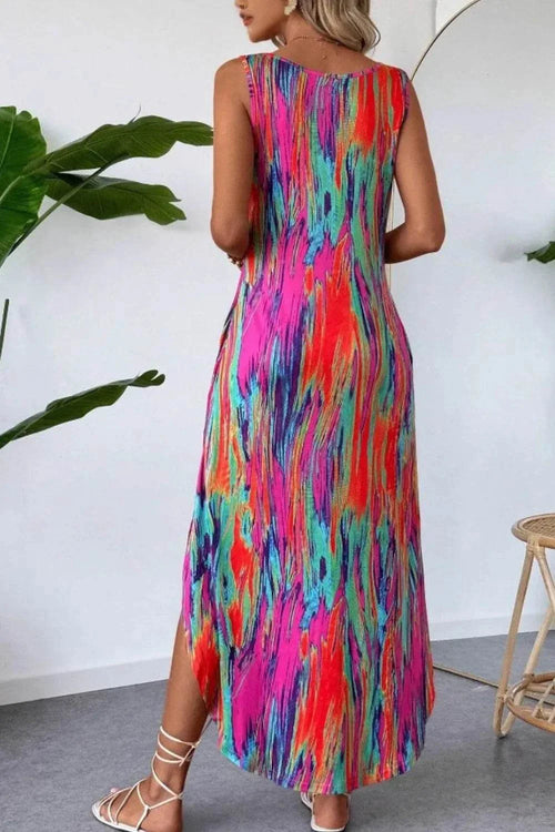 sleeveless dress
