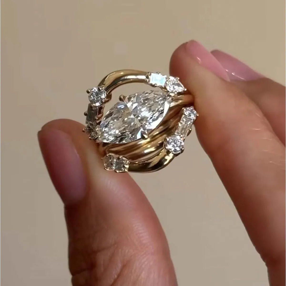 1 Carat Moissanite 925 Sterling Silver 3pcs Ring Set| JSandi - Jsandiclothing.com