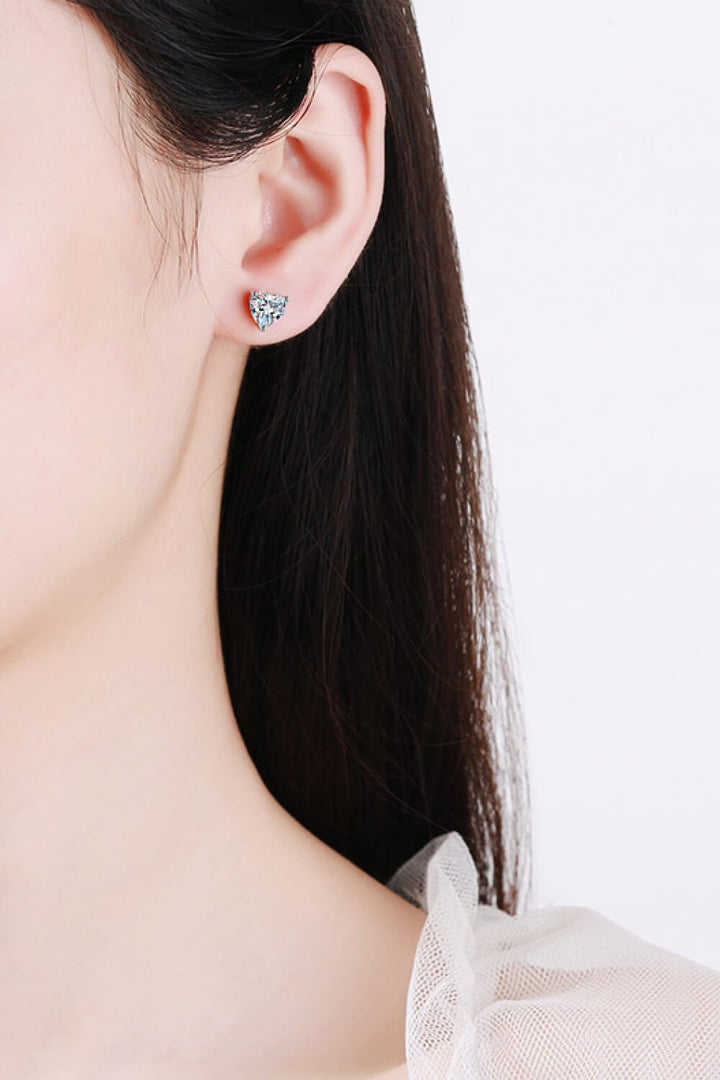 2 Carat Moissanite Heart-Shaped Stud Earrings - Jsandiclothing.com