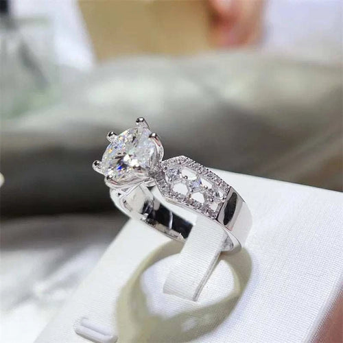 3 carat moissanite ring in 925 sterling silver with zircon accents and platinum plating