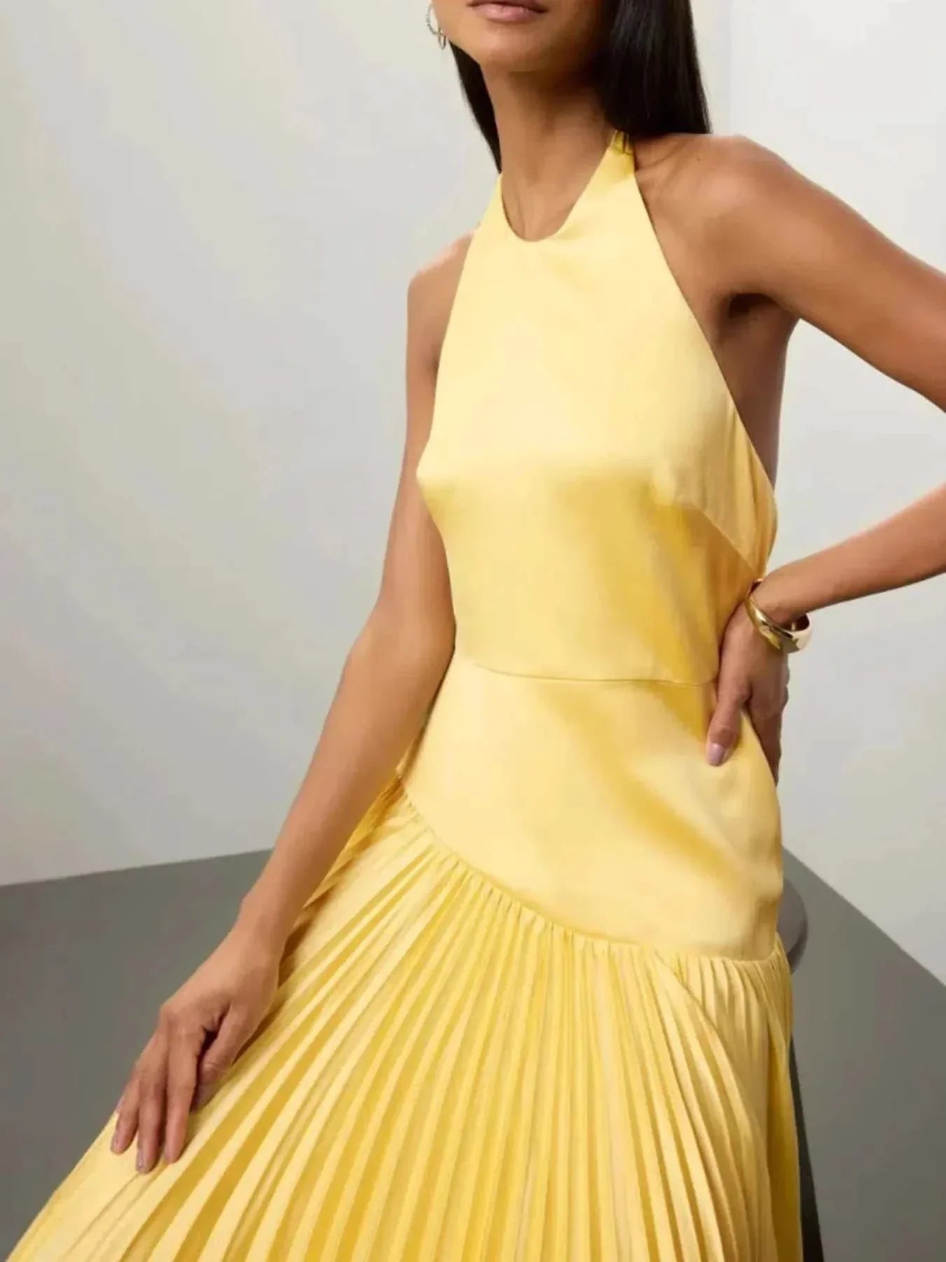 Pleated Halter Neck Maxi Dress - Elegant & Stylish| Jsandiclothing - Jsandiclothing.com