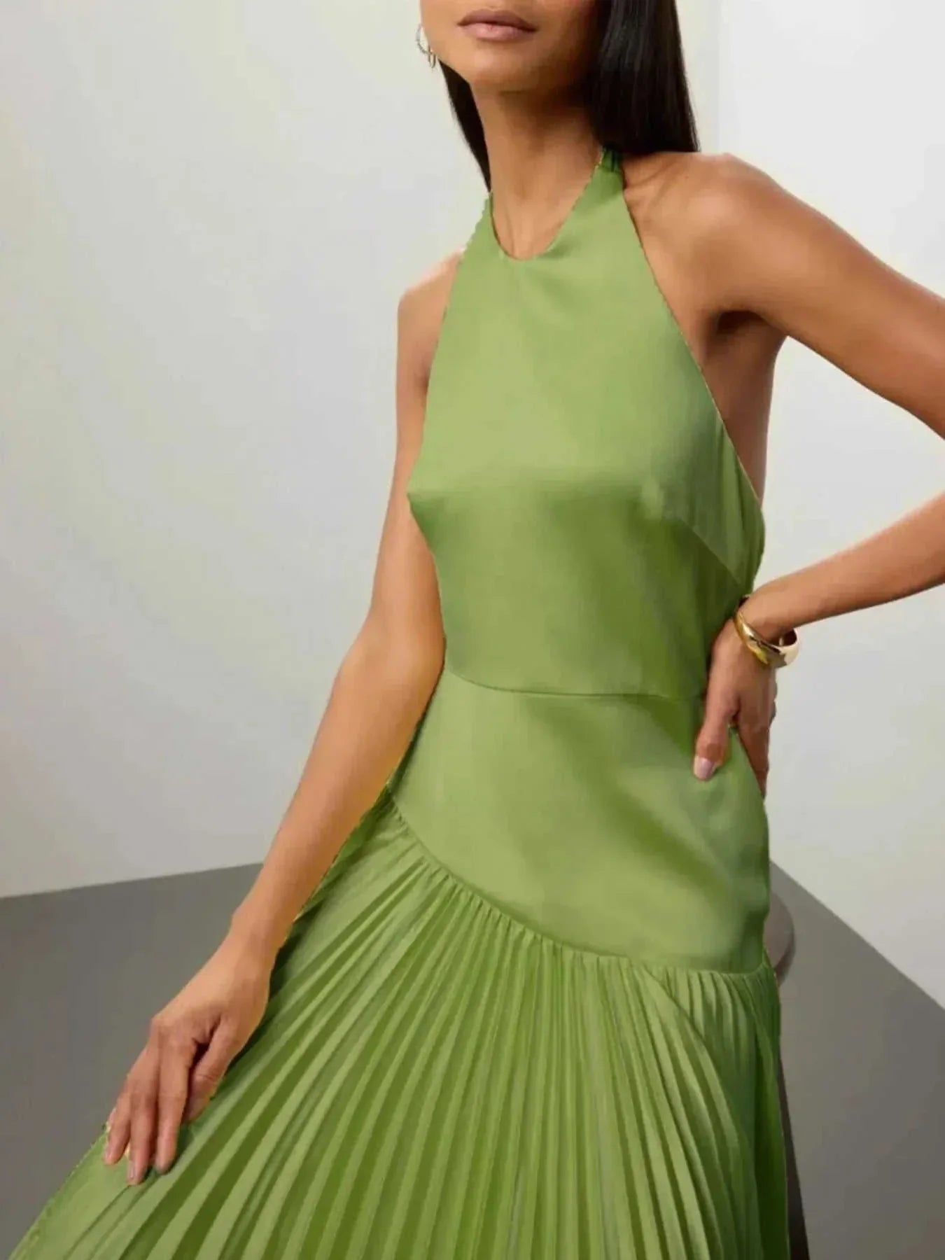 Pleated Halter Neck Maxi Dress - Elegant & Stylish| Jsandiclothing - Jsandiclothing.com