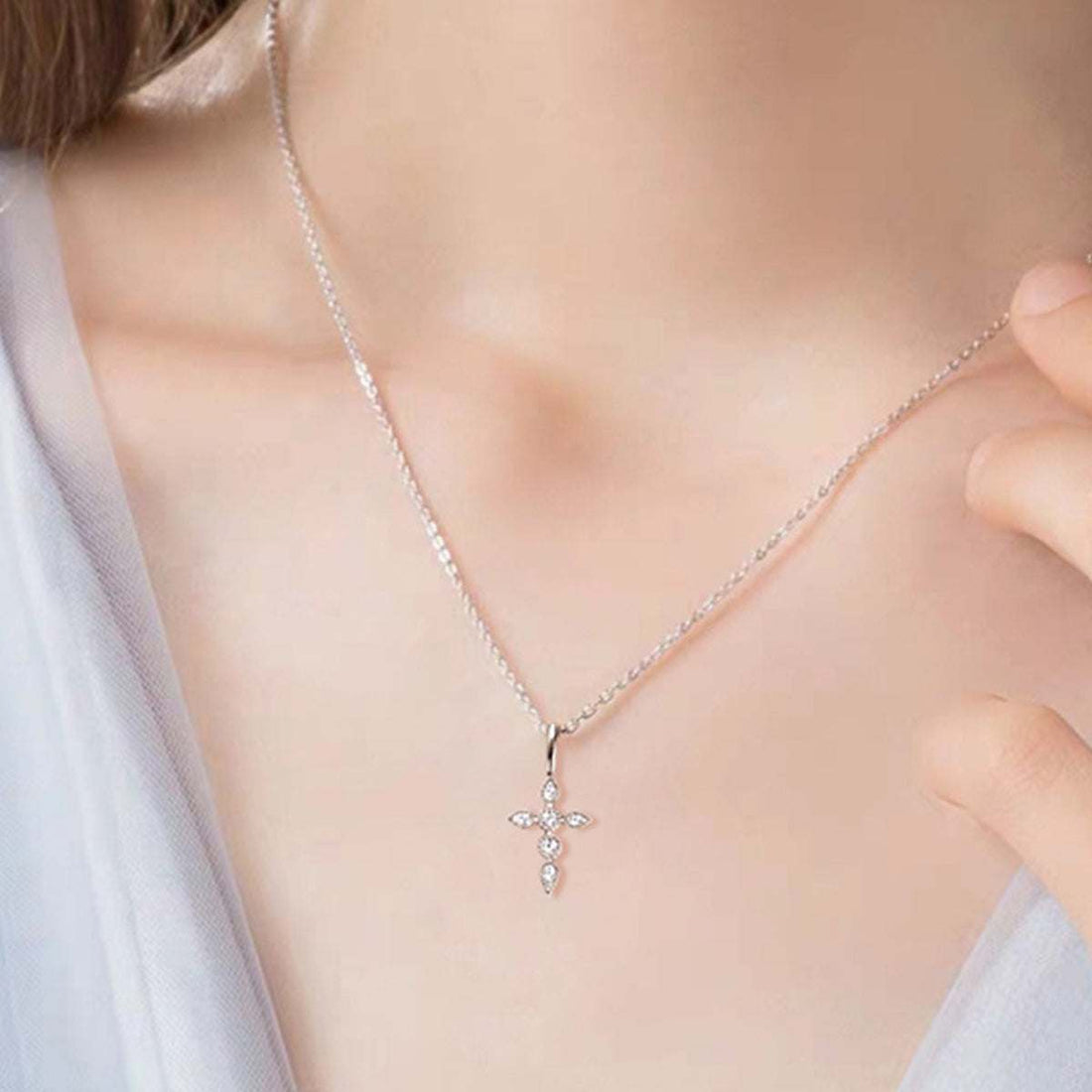 Silver Necklace | Elegant 925 Sterling Silver Moissanite Cross Pendant - Jsandiclothing.com
